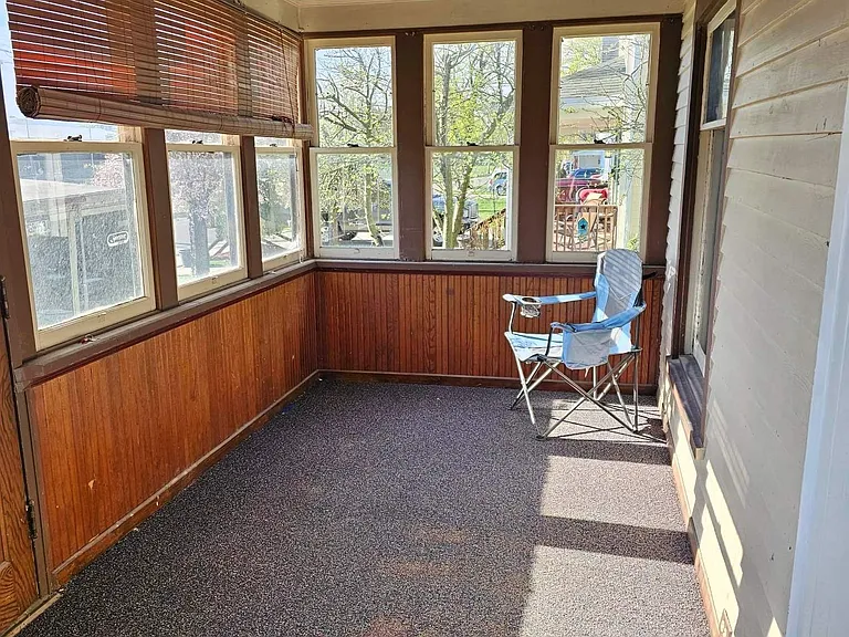 110 S Hopkins St #1 — Photo 4