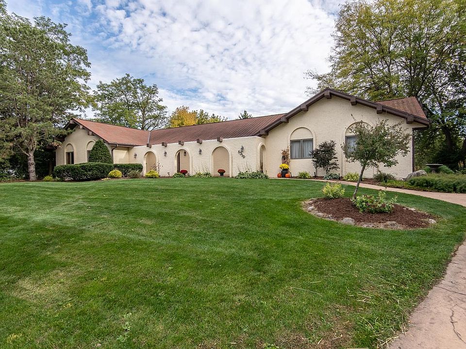 6319 Parkview Rd, Greendale, WI 53129 Zillow