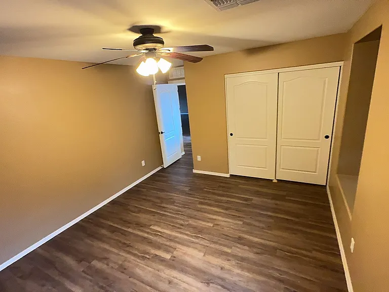 3458 E Merrill Ave — Photo 32