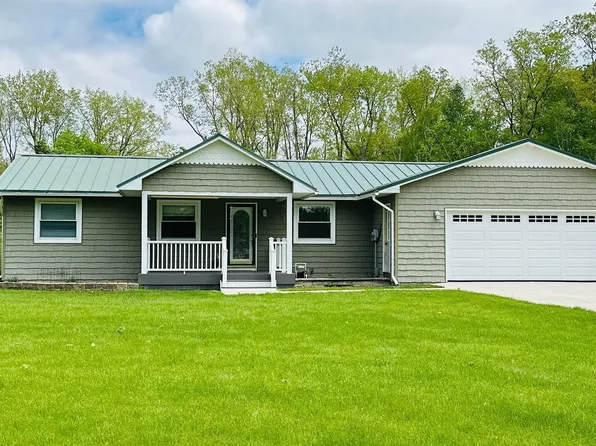 5450 Cinnamon Ct, Lapeer, MI 48446