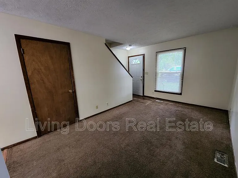 1509 David Dr — Photo 8