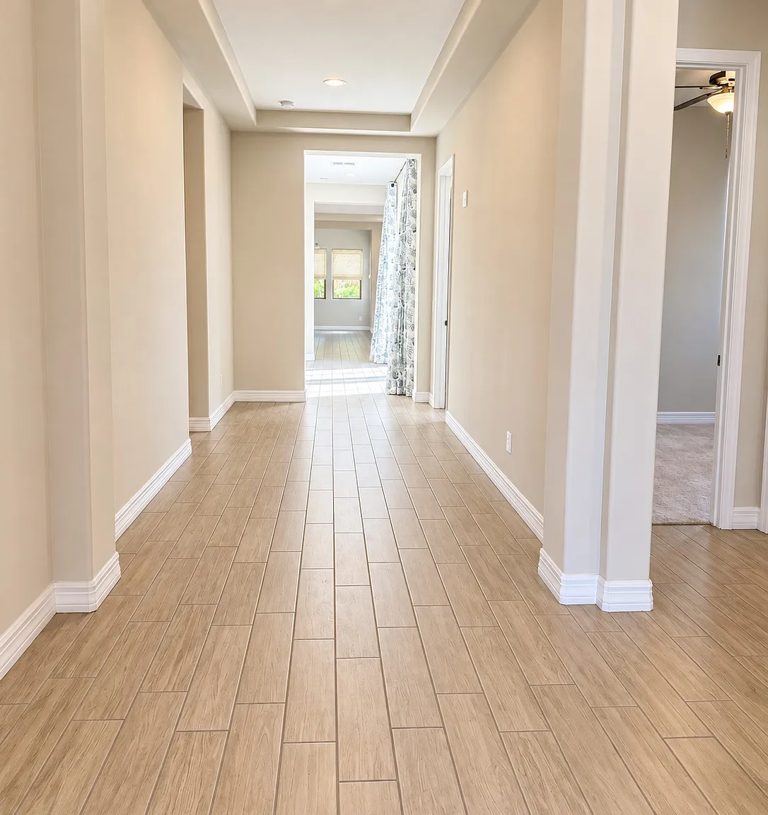 4 bed, 2487 sqft, $3,200 — Photo 2