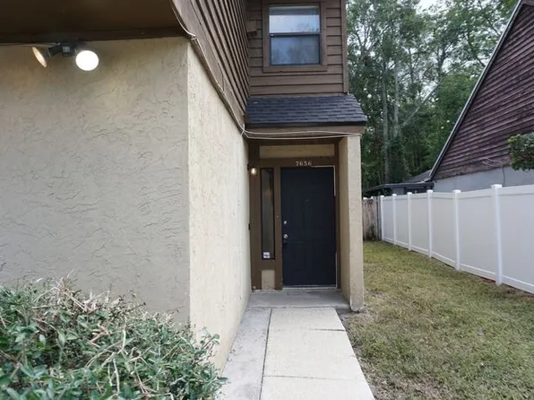 7656 Jana Ln S, Jacksonville, FL 32210