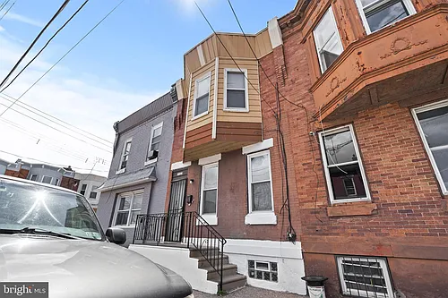 3902 N Fairhill St Photo 1