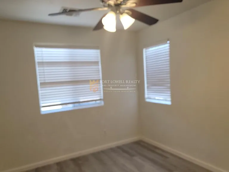 7226 S 48th Gln — Photo 13