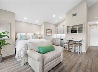 11863 Wimbledon Cir APT 543, Wellington, FL 33414