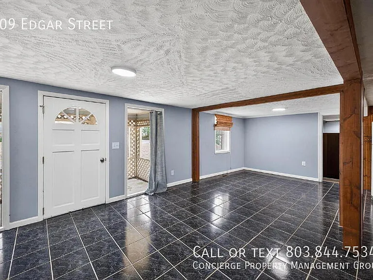 209 Edgar St — Photo 3