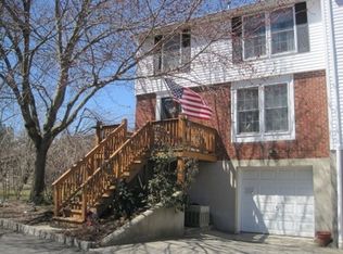 7 Cambridge E, Oxford, NJ 07863