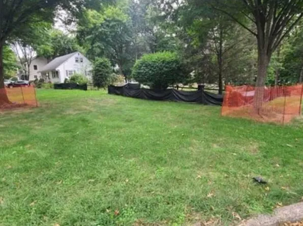 648 Falmouth Ave, Paramus, NJ 07652
