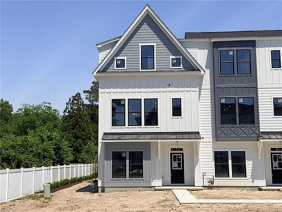 3rd image of 900 Jennings Ln