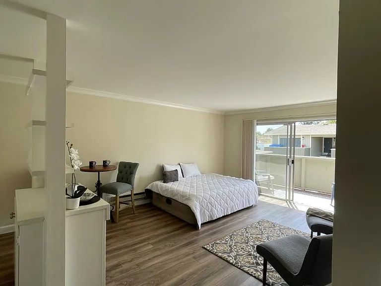 390 S Sunnyvale Ave #2 — Photo 1