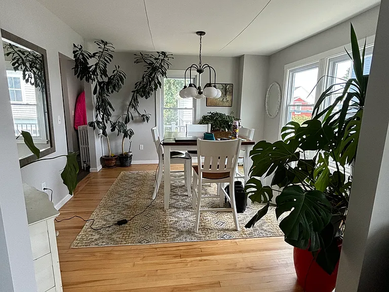 25 Lowell St — Photo 11