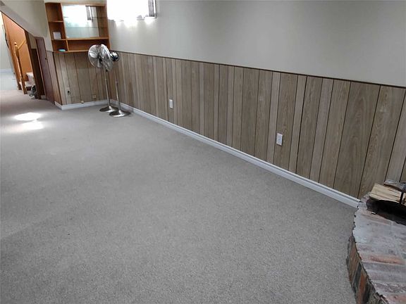 3rd image of 70 Marbury Cres