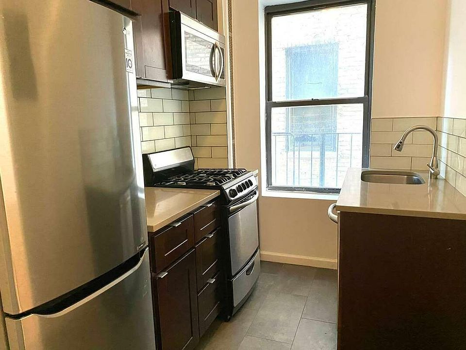 1st image of 610 W 204th St #225