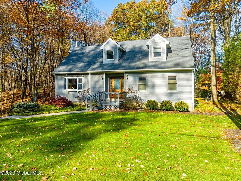 2nd image of 12 Davis Place