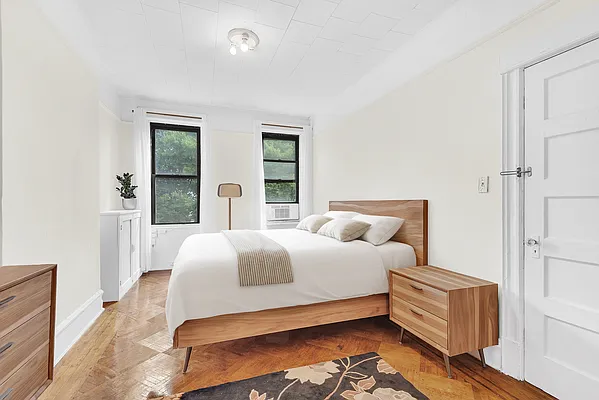 Rented by Douglas Elliman | media 22