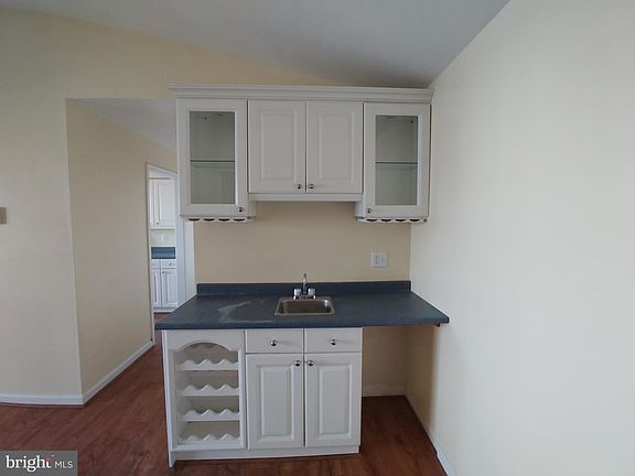 4th image of 11002 Koman Cir APT 303