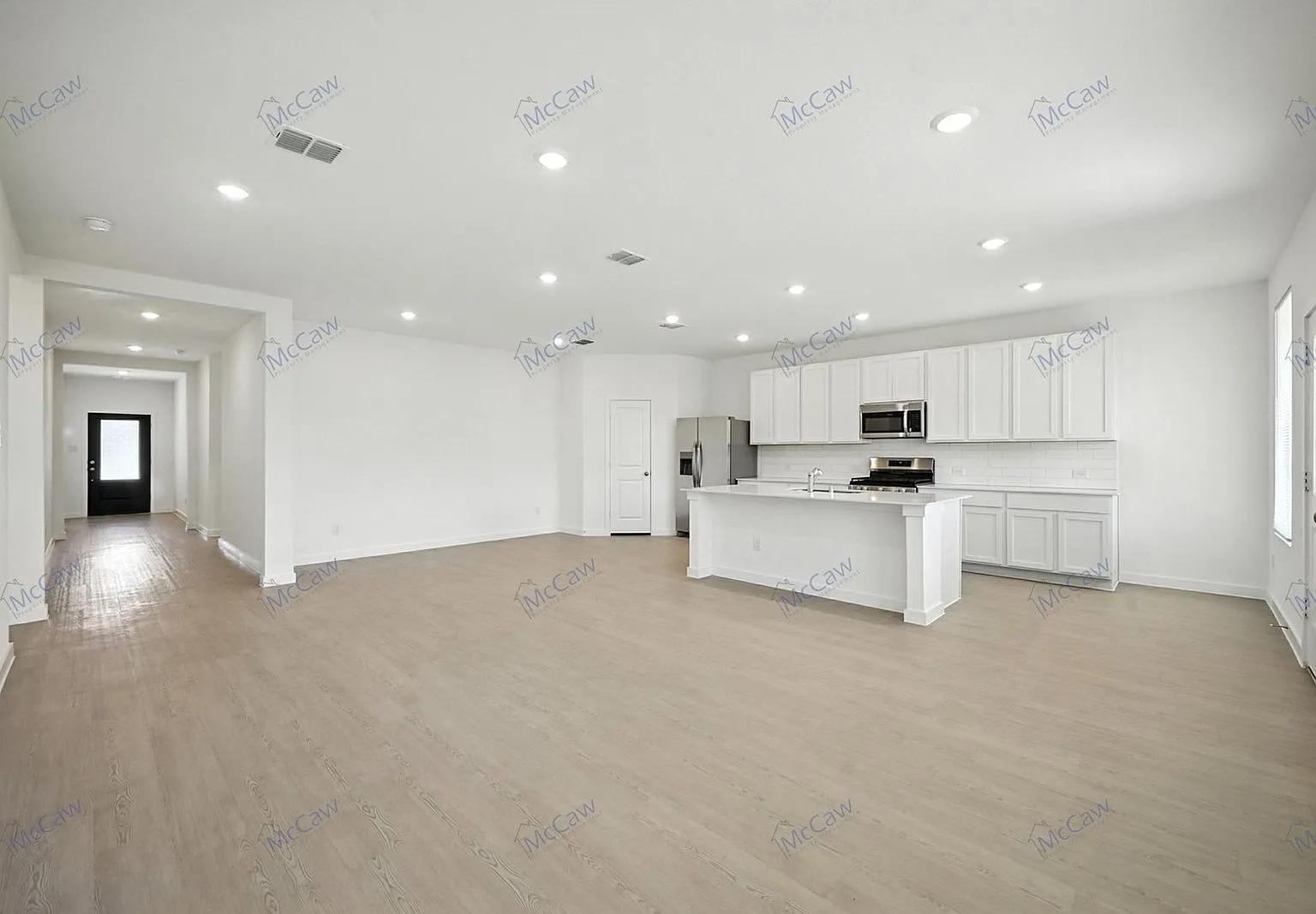 4 bed, 2.0 bath, 2062 sqft, $2,695 — Photo 2