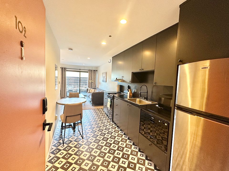 1st image of 201 Academy Dr APT 102