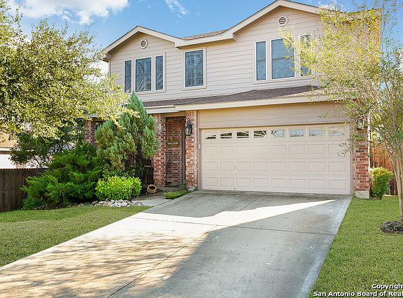 2nd image of 2806 Encino Frst