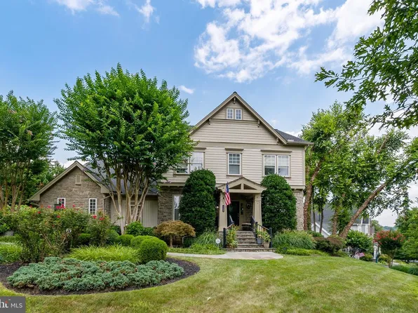 12604 Running Brook Dr, Clarksburg, MD 20871