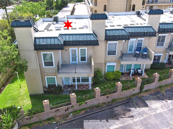 921 Marine Dr APT 110, Galveston, TX 77550