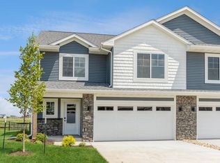 790 Brook Ridge Ave, Northliberty, IA 52317