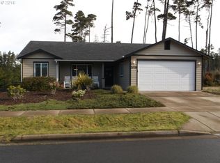 2005 52nd St, Florence, OR 97439