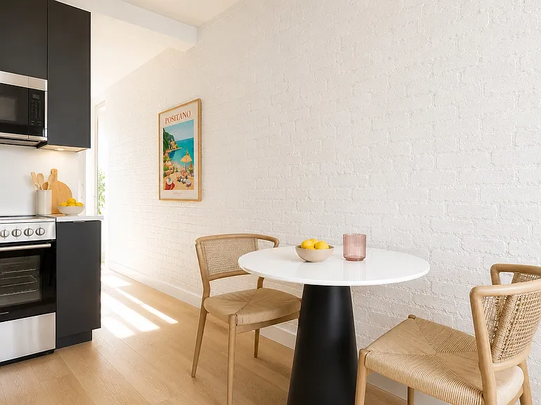 181 Court St #3R — Photo 6