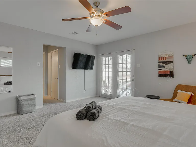 1425 Mayfield Ave — Photo 20