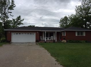 1706 E Jackson St, Fredonia, KS 66736