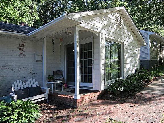 4th image of 3801 Parkwood Dr
