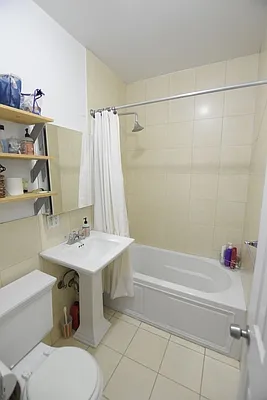 Rented by REAL New York | media 26