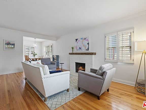 5th image of 6521 W 81st St