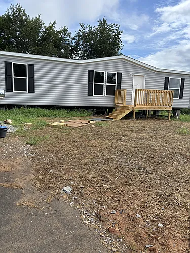 304 Piper Dr Photo 1
