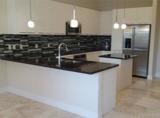 8462 NW 52nd St, Doral, FL 33166