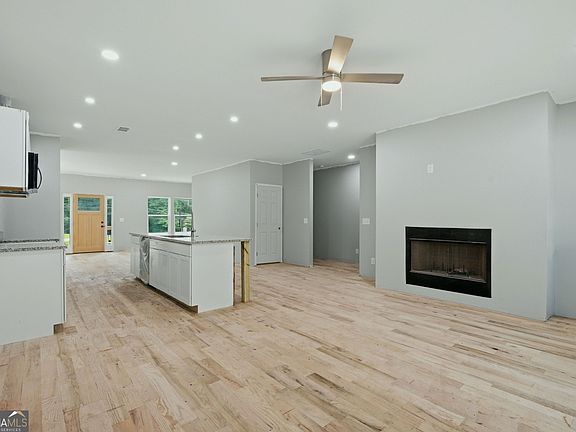5th image of 2515 Hogan Rd