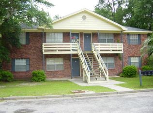 13 Oak Forest Ln APT B, Savannah, GA 31404