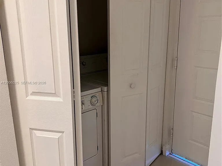 8290 Lake Dr #108 — Photo 33