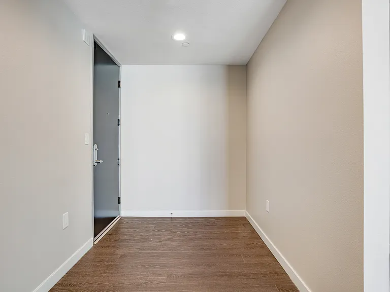 16300 Ventura Blvd #209 — Photo 4