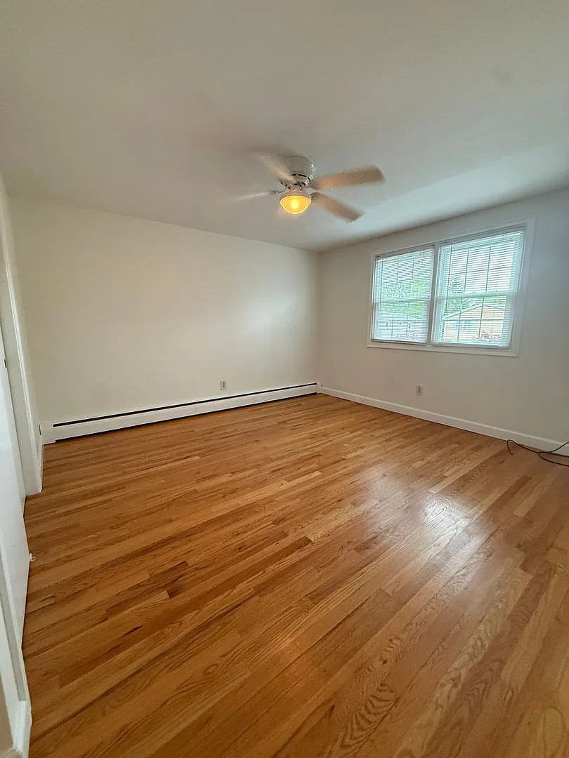 27 Janet Dr — Photo 4