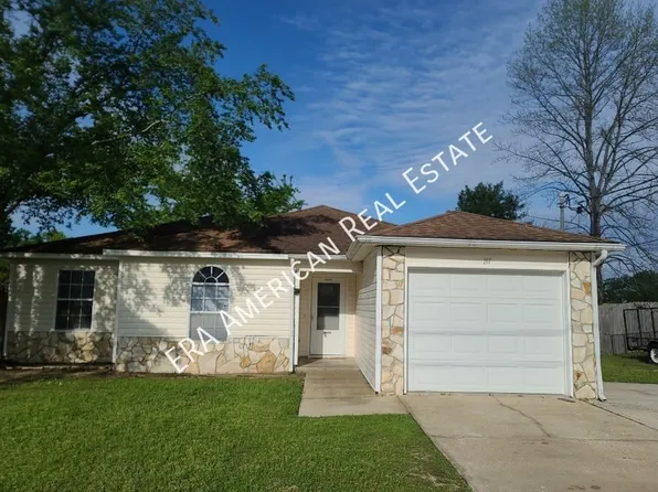 117 Oak Terrace Dr, Crestview, FL 32539