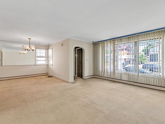 2nd image of 167-14 Jewel Avenue