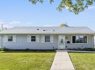 209 Notre Dame Ave, Joliet, IL 60436