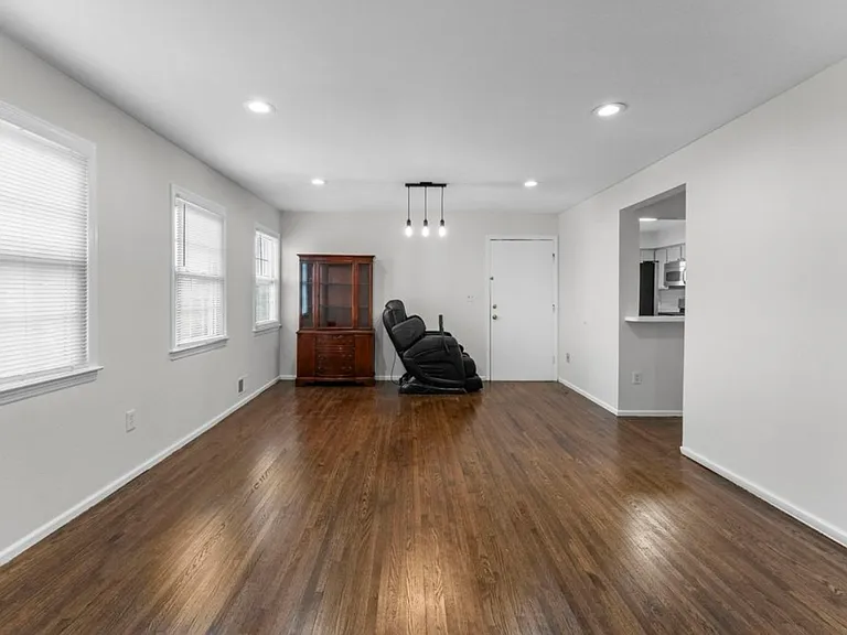2763 Morris Ave #B — Photo 6