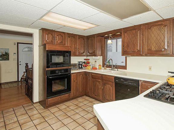 5th image of 6834 Oakland Ave S