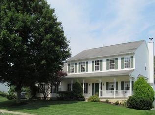 1819 Gary Rd, Stewartsville, NJ 08886