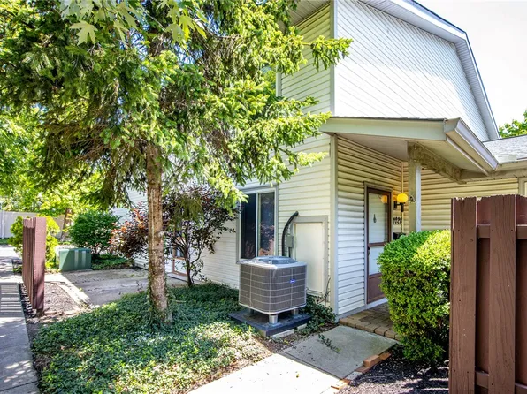 1028 E Crescentville Rd, Cincinnati, OH 45246