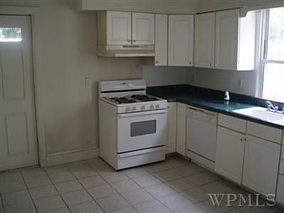 5th image of 59 College Ave