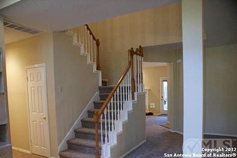 4th image of 2323 Oakline Dr